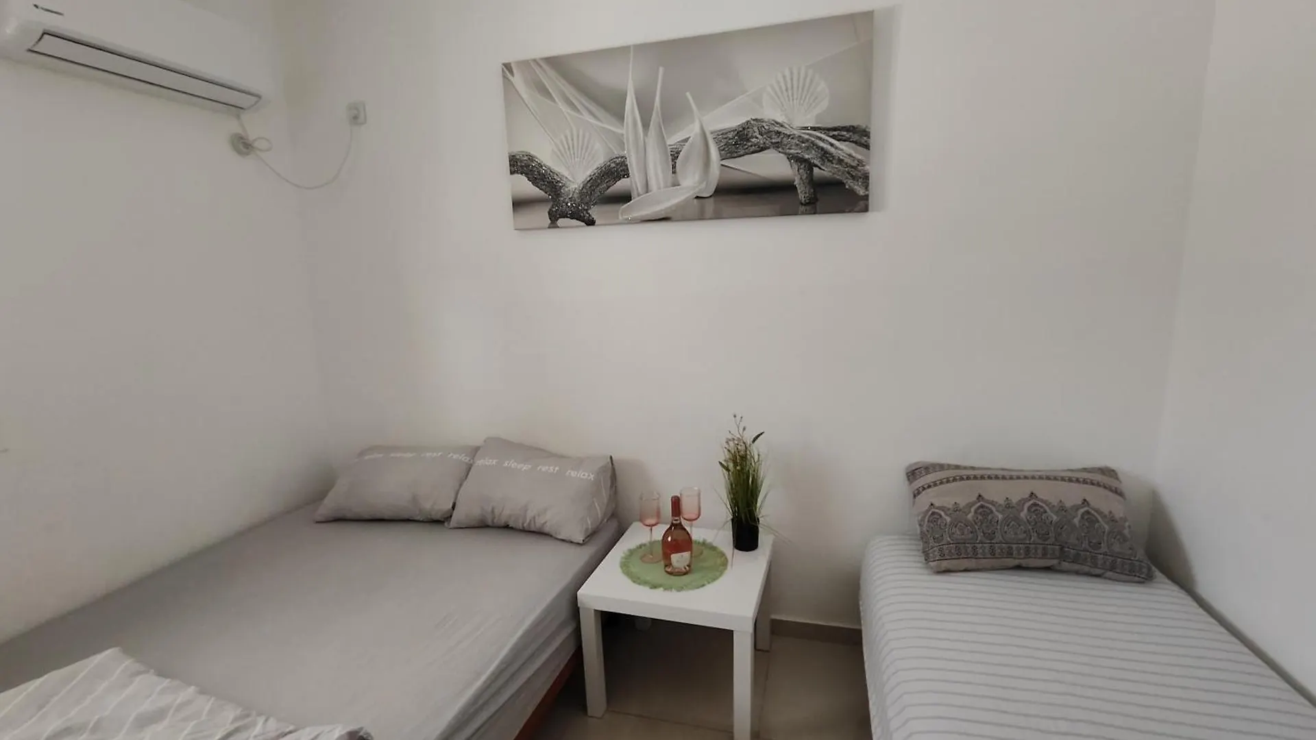 Apartment With Terrace And Parking Eilat